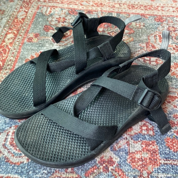 Chaco Shoes - Choco black wide strap sandal